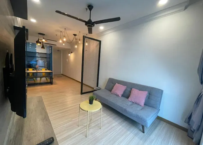 The Wave 2Br Seaview - High Floor L Unifi