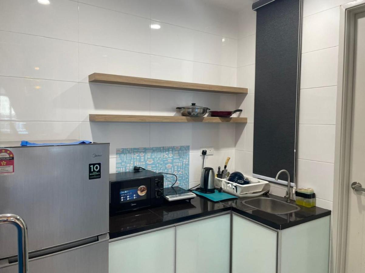The Wave 2br Seaview - High Floor L Unifi *